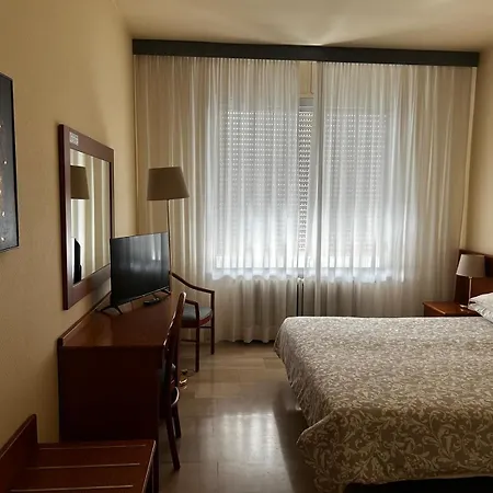 Select Hotel