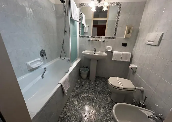 Отель Select Сант'Иларио-д'Энца